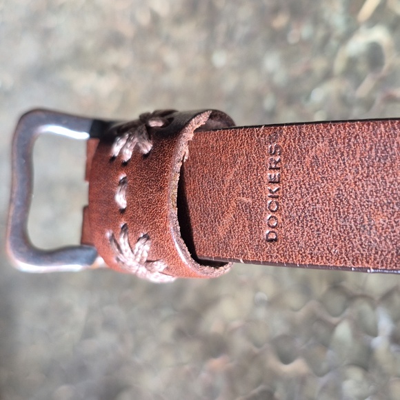Dockers Brown Leather Belt with Floral Embroidered Design. Fits 38 to 42". - Picture 6 of 6